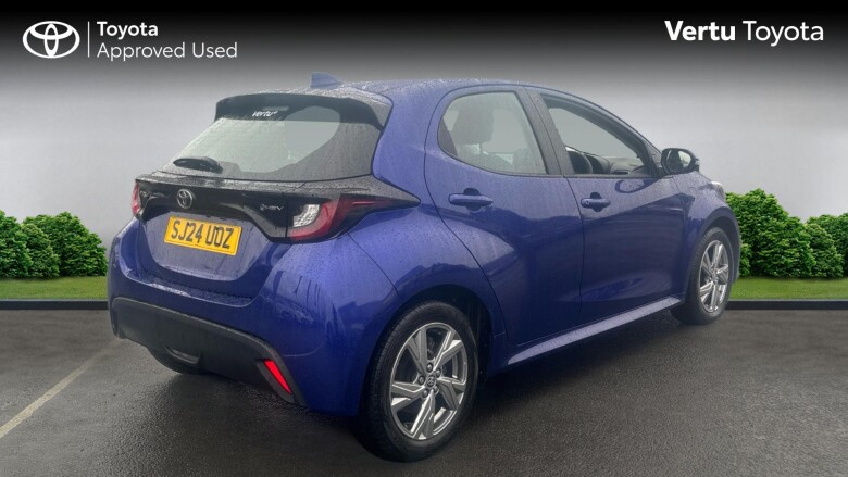 Toyota Yaris 1.5 Hybrid Icon 5dr CVT Hybrid Hatchback